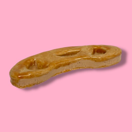 Krakeling koekje van keramiek om op te hangen