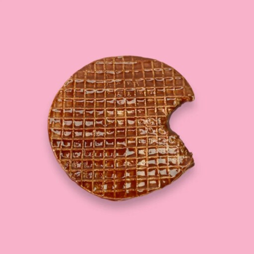 Stroopwafel van keramiek om op te hangen