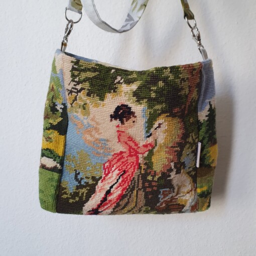 Crossover tas van hergebruikte vintage borduurwerken - boerderij