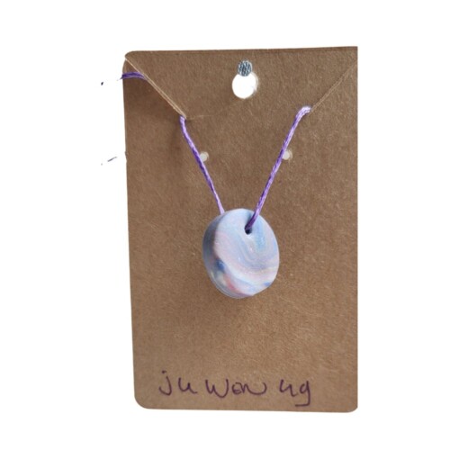 JuWen 2 Oorbellen Uniek handwerk in polymeerklei , een sieraad voor jou of als cadeau