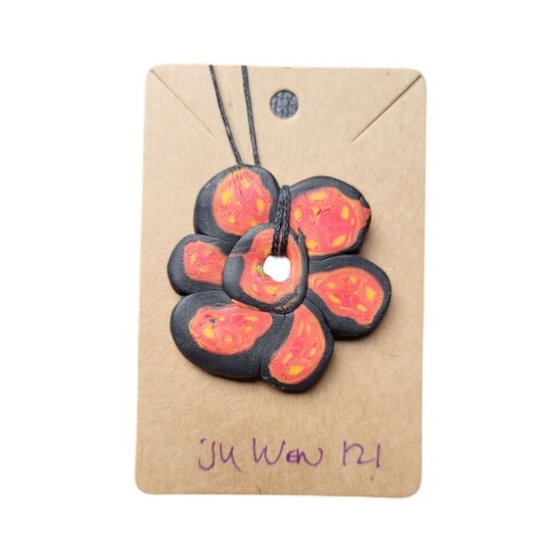 JuWen 2 Oorbellen Uniek handwerk in polymeerklei , een sieraad voor jou of als cadeau