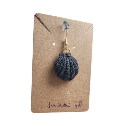 JuWen 2 Oorbellen Uniek handwerk in polymeerklei , een sieraad voor jou of als cadeau