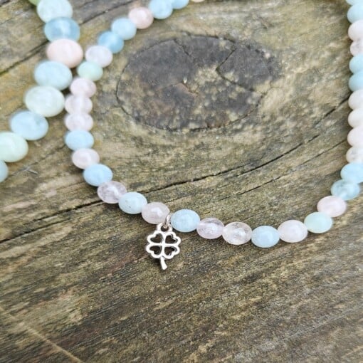 Natuursteen armbanden met bedel, set in 2 variaties!