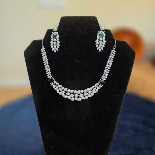 Cubic zirconia met parels ketting set