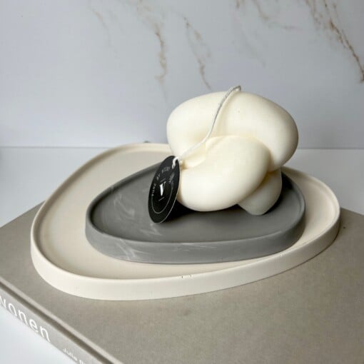 XL Jesmonite Schaal “Blob” – Organische Vorm in Steenlook voor Kaarsen & Sieraden
