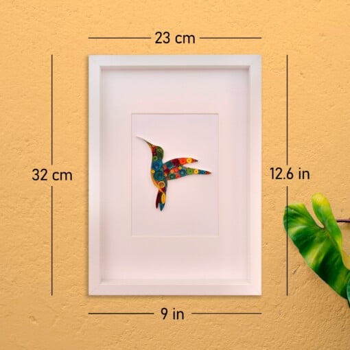 Papierkunst in quilling-techniek: Kolibrie – kleurrijke wanddecoratie met tropisch karakter
