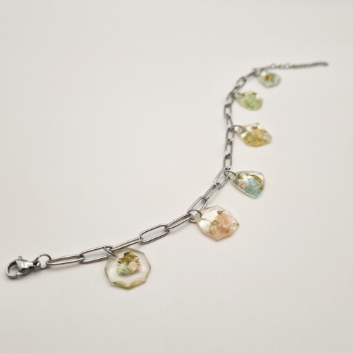 Bedelarmband met Pastelkleurige Bloemenbedels (Eternal Spring)