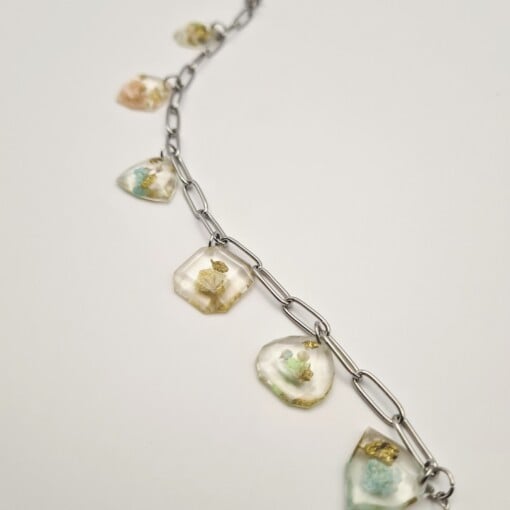 Bedelarmband met Pastelkleurige Bloemenbedels (Eternal Spring)