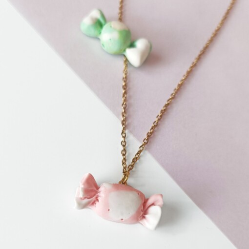 Ketting met 2 gevlekte snoepjes