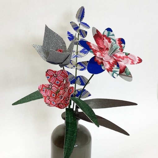 Stijlvol boeket van papieren bloemen