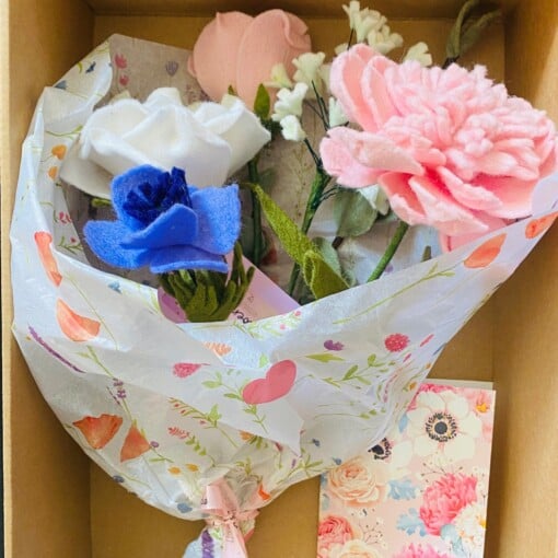 Handgemaakte Vilten pioenroos roze/dieprood/wit/pastelkleuren-weelderige bloei zonder verwelken