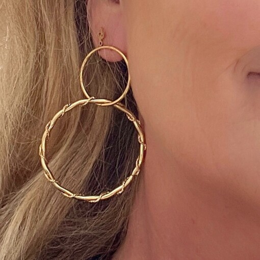 Gouden 2-loops oorbellen / dubbele creolen – minimalistisch & boho