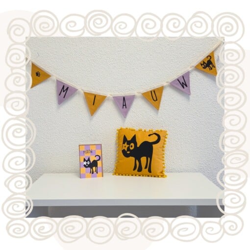 Handgemaakte kinderkamer decoratie-/ cadeauset met Hoshi de Kat | 2-delig met gratis kaart!