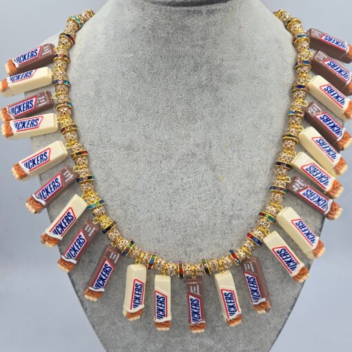 Je bent jezelf niet als het honger hebt; een handgemaakte one-of-a-kind ketting