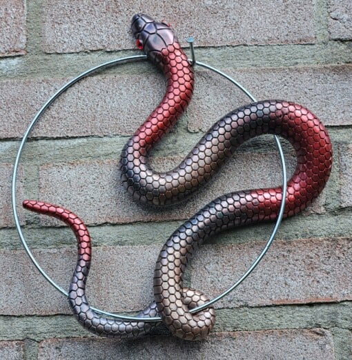 Handgemaakt epoxy slang cirkel "Ziggy the Snake" Cirkel Metallic diverse kleuren
