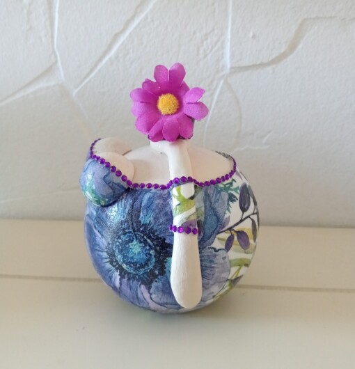 Purple lady,dikke dame,14 cm,handgemaakt,mixed media
