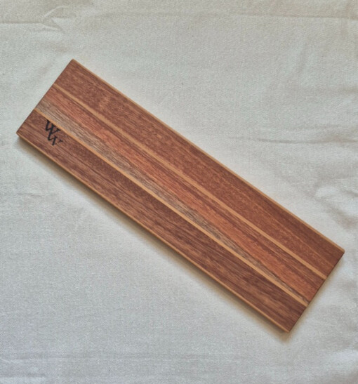 Handgemaakte houten serveerplank 50x14,8x1,8cm