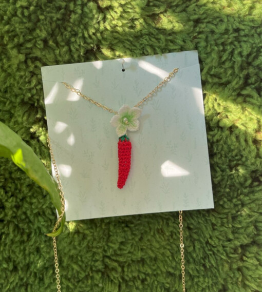 Micro Gehaakte Rode Chilipeper Ketting