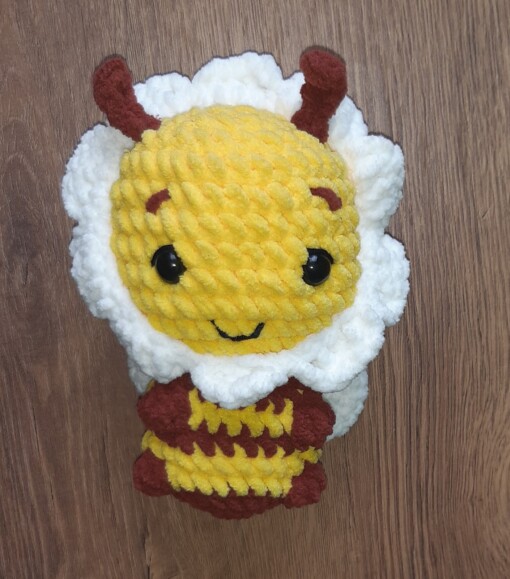 Schattige gehaakte knuffel Bijtje: De Zoete Vriend voor Kleine dromers!