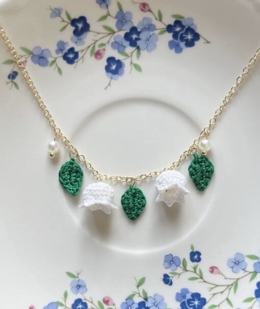 Micro Gehaakte Lelietjes-van-Dalen Armband