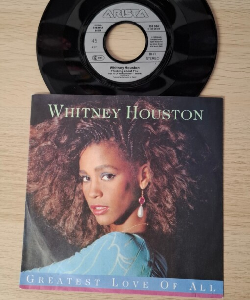 Kunst van vinyl: versierde LP 'Golden Voice'