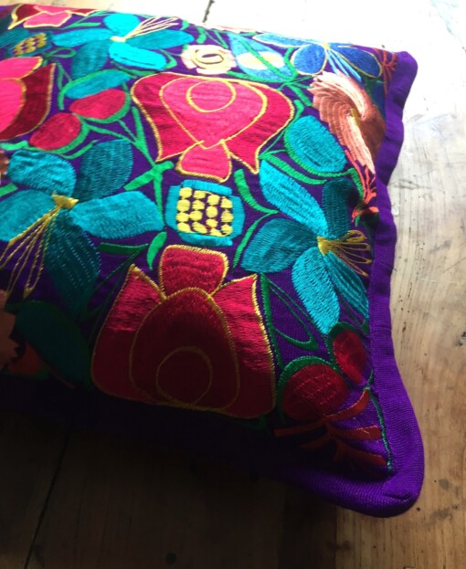 Paars blauw orange mexicaanse kussenhoes uit de Chiapas regio