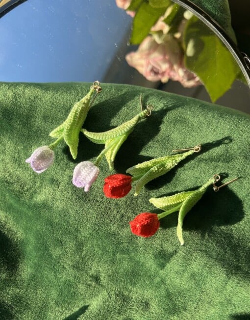 Micro gehaakte tulp oorbellen