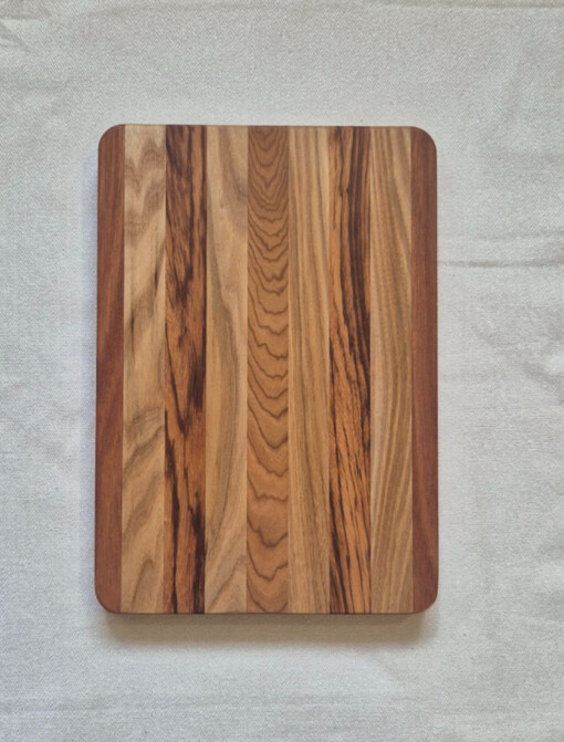 Handgemaakte houten serveerplank 35,5x25x2,7