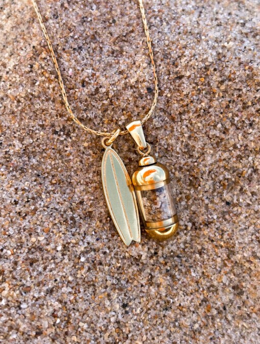 Laguna Beach Pendant Shortboard Goud