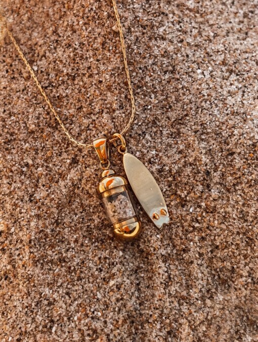 Laguna Beach Pendant Shortboard Goud