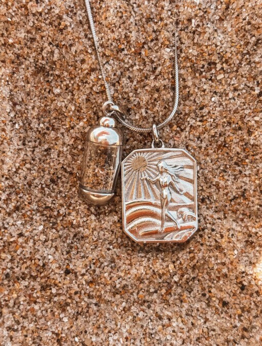 Laguna Beach Pendant Surfgirl Ketting Zilver