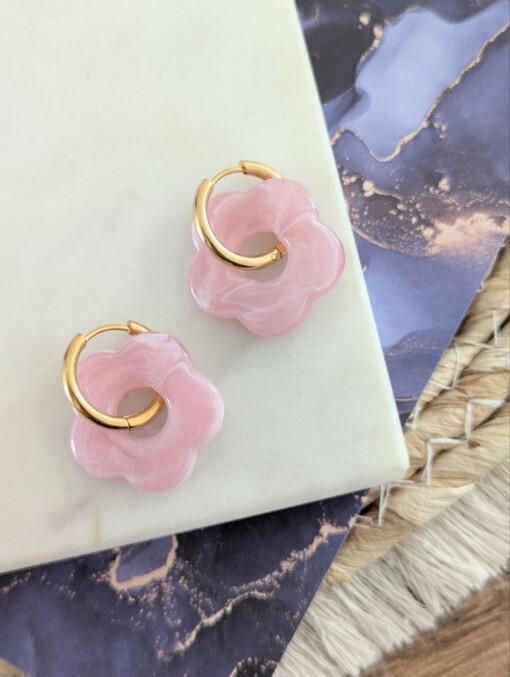 Big bold flower oorbellen goud (2 kleuren)