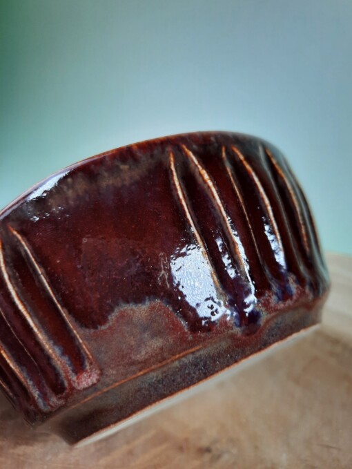 Handgemaakte keramiek op draaischijf, schaaltje 'Brownie'