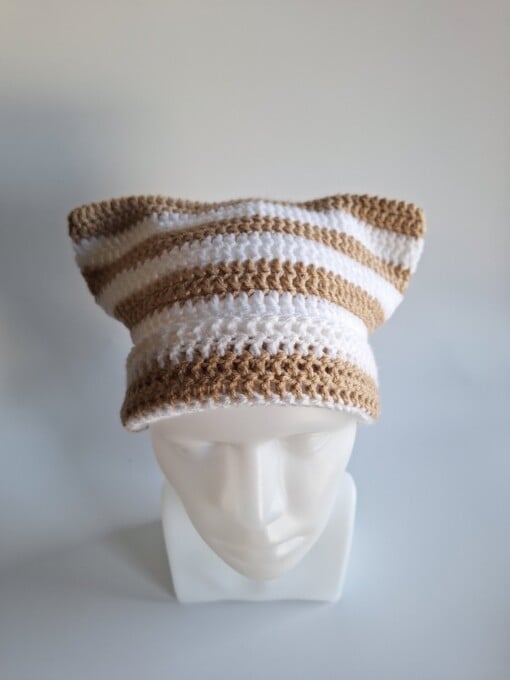 Gehaakte muts 'White & tan'