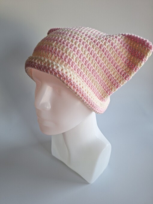 Gehaakte muts 'Baby pink & cream'