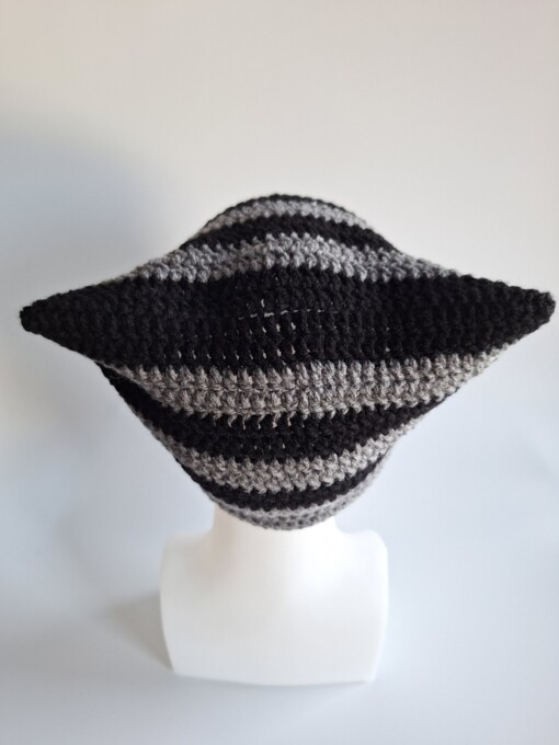 Gehaakte muts 'Black & grey'
