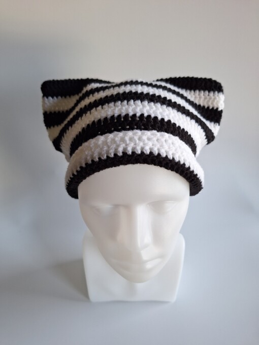 Gehaakte muts 'Black & white'