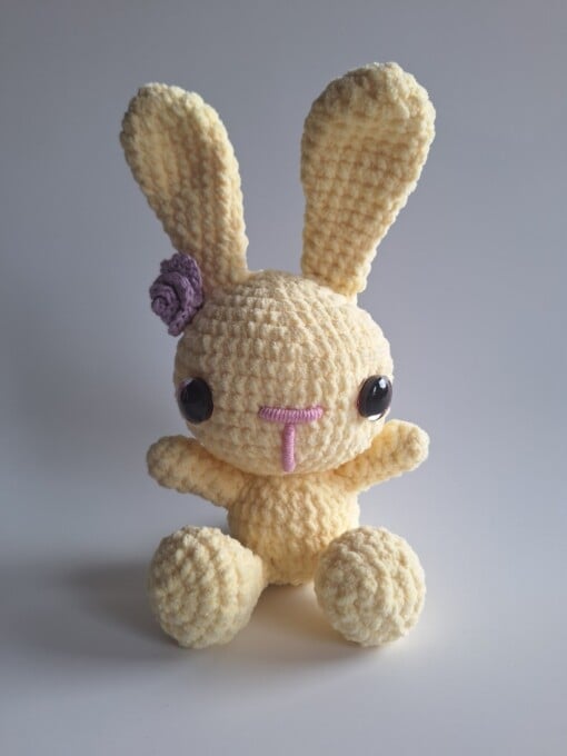 Gehaakte knuffel 'Yellow bunny'