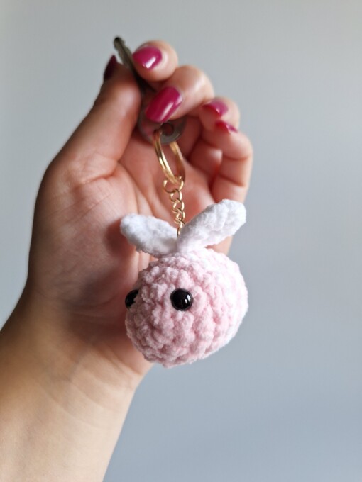 Gehaakte sleutelhanger 'Pink & white bee'