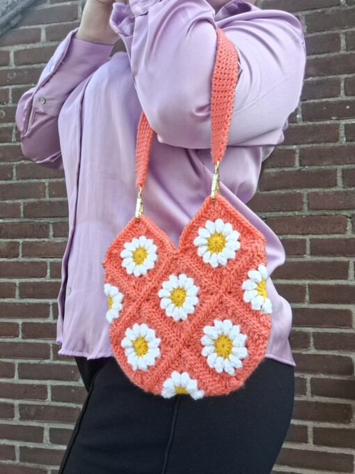 Gehaakte tas 'Coral daisy'
