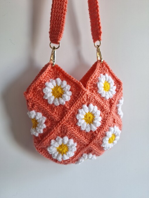 Gehaakte tas 'Coral daisy'