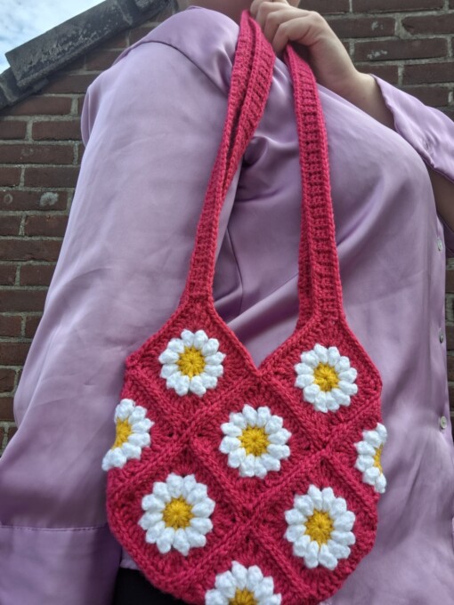 Gehaakte tas 'Fuchsia daisy'