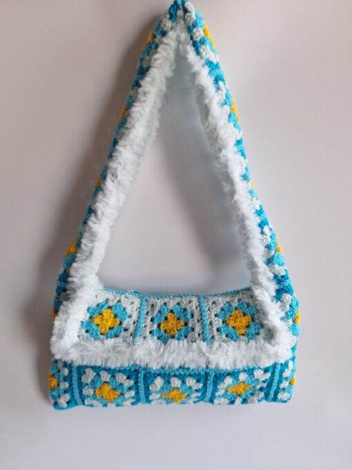 Gehaakte tas 'Furry & turquoise'