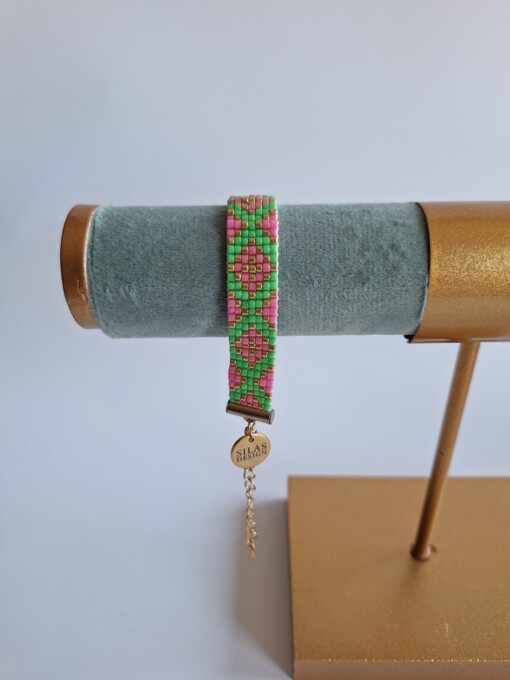 Geweven kralen armband 'Xoxo green & hot pink'