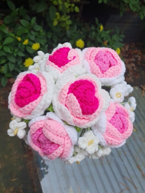 handgehaakte roze bruidsboeket