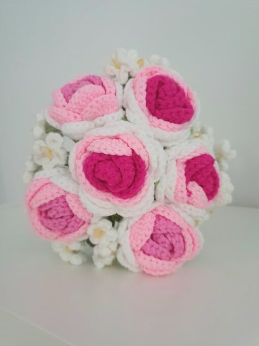 handgehaakte roze bruidsboeket