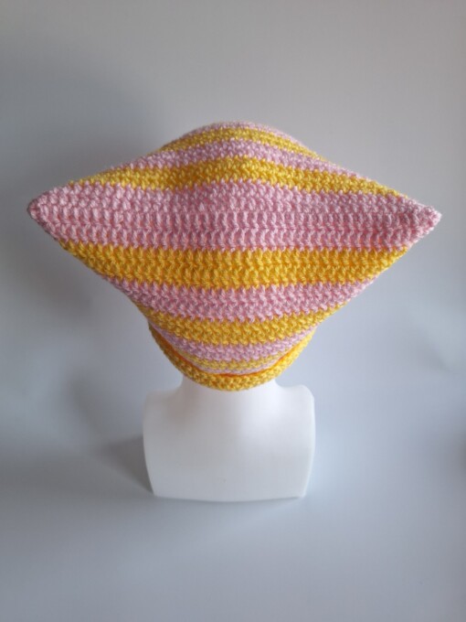 Gehaakte muts 'Baby pink & yellow'