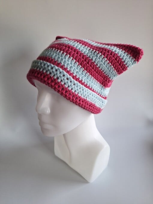 Gehaakte muts 'Hot pink & baby blue'
