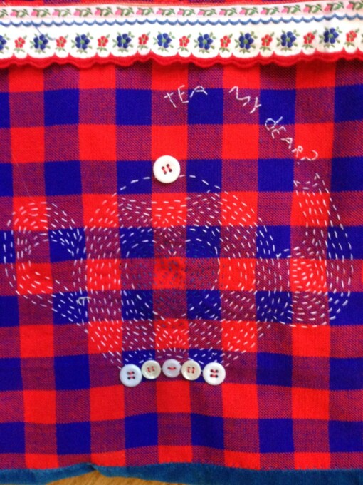 Blauw rode tas met geborduurde theepot