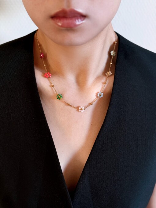 Handgemaakte | bloemencascade ketting | dik 18k verguld